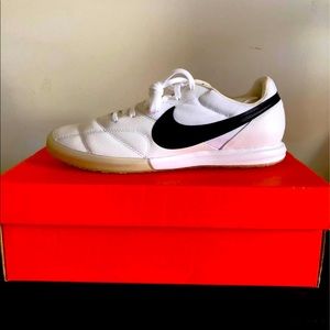 Nike Premier 2 Sala men’s size 9.5